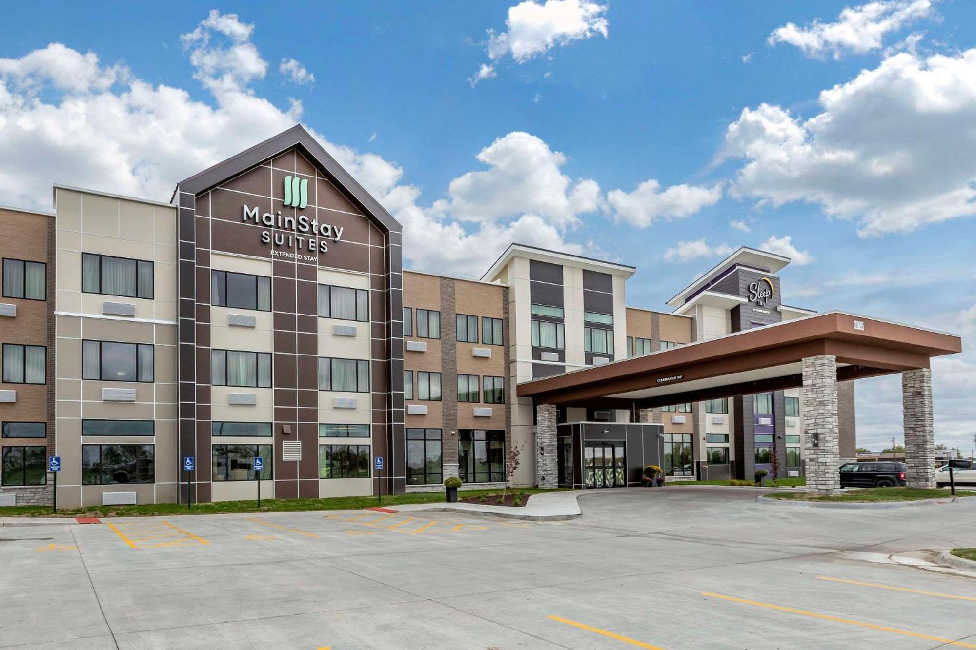 Sleep Inn & Suites Milwaukee-Franklin Franklin  Buitenkant foto